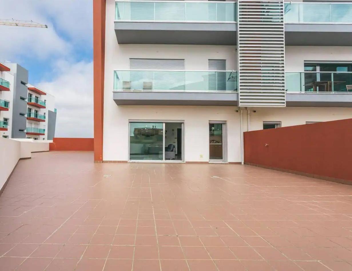 Lovely & New Beach Apartment Atouguia Da Baleia Exteriör bild