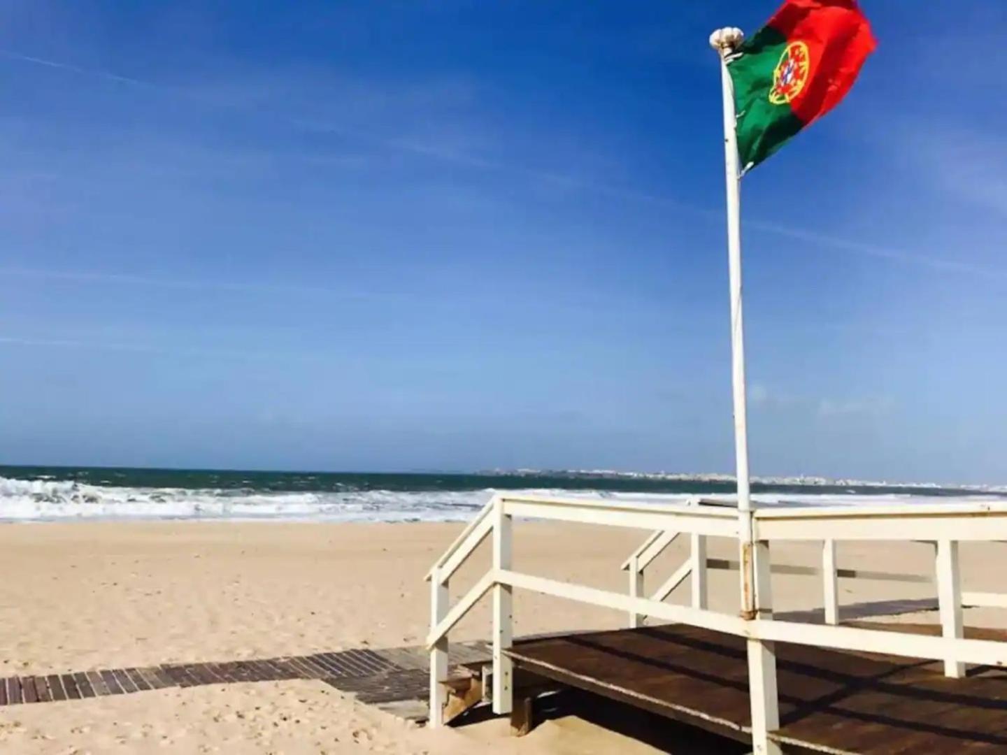 Lovely & New Beach Apartment Atouguia Da Baleia Exteriör bild